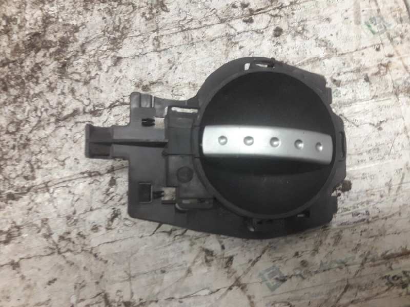 Recambio de maneta interior delantera derecha para citroën c3 1.4 audace referencia OEM IAM 9647164377  