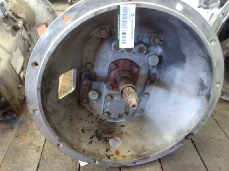 Recambio de despiece caja cambios para nissan trucks l35.08 ...... referencia OEM IAM T5100  