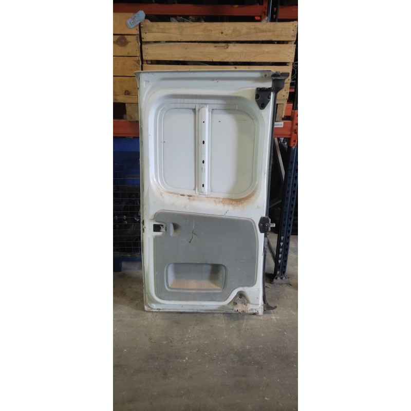 Recambio de porton trasero derecho para renault trafic combi (ab 4.01) 1.9 diesel referencia OEM IAM   