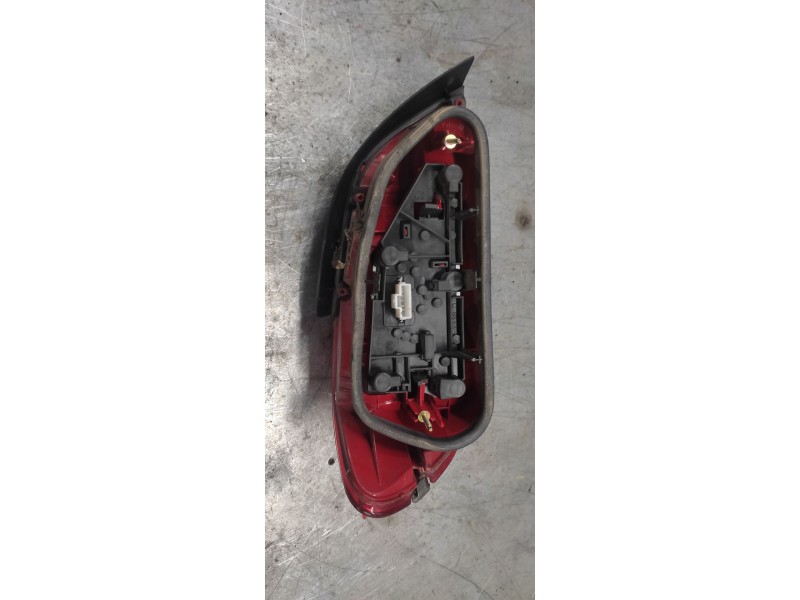 Recambio de piloto trasero derecho para peugeot 406 berlina (s1/s2) srdt referencia OEM IAM   