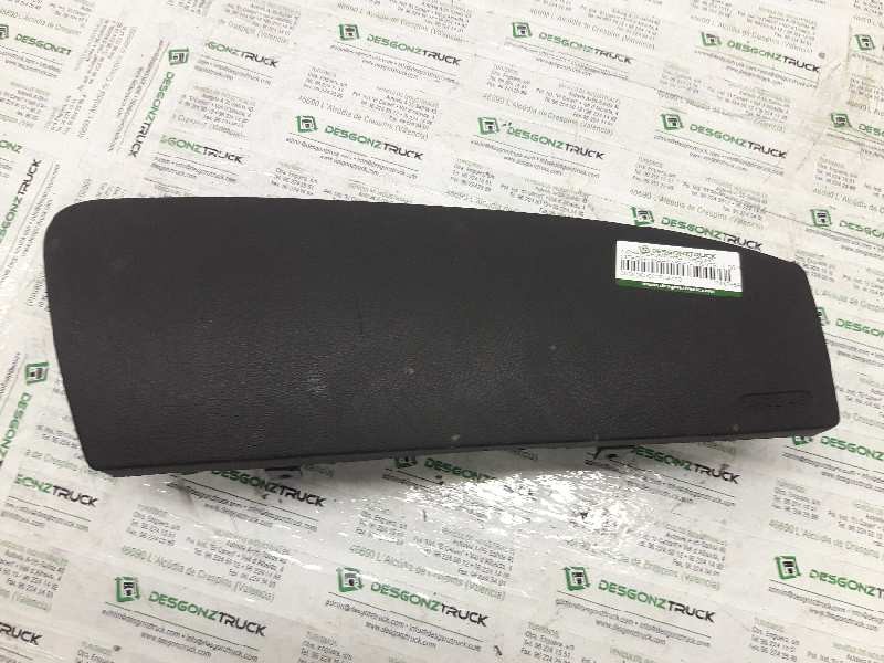 Recambio de airbag delantero derecho para citroën xsara coupe 1.6 vtr referencia OEM IAM RI00285925 9634700577 