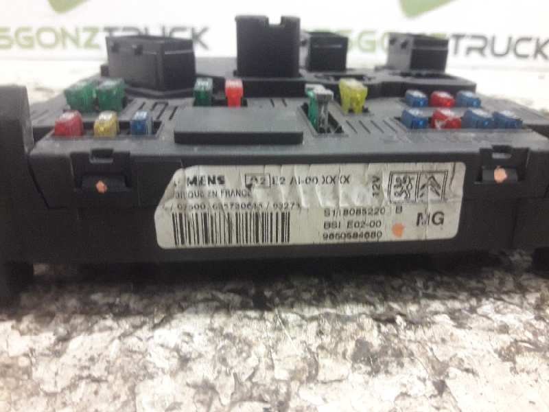 Recambio de bsi para peugeot 206 berlina xs referencia OEM IAM 9650584680 S118085220B 07500635730646