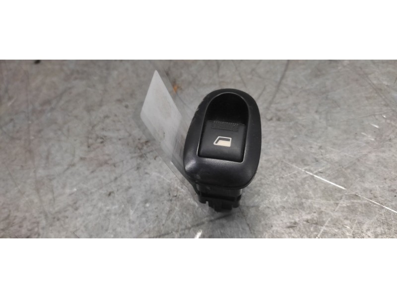 Recambio de mando elevalunas trasero derecho para peugeot 406 berlina (s1/s2) srdt referencia OEM IAM  7 PINS 