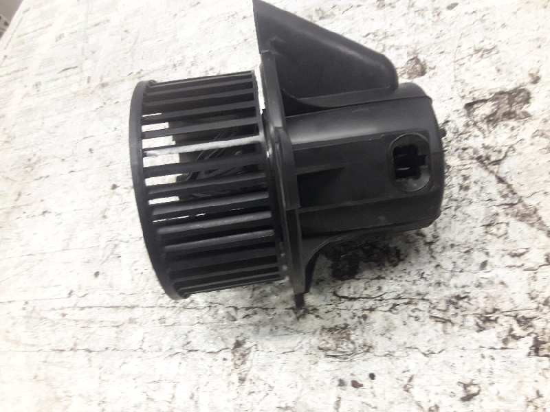 Recambio de ventilador calefaccion para citroën c4 berlina collection referencia OEM IAM B9506  