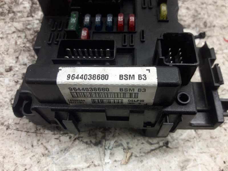 Recambio de bsm caja fusibles para citroën xsara berlina 1.9 d sx referencia OEM IAM 9644038680  