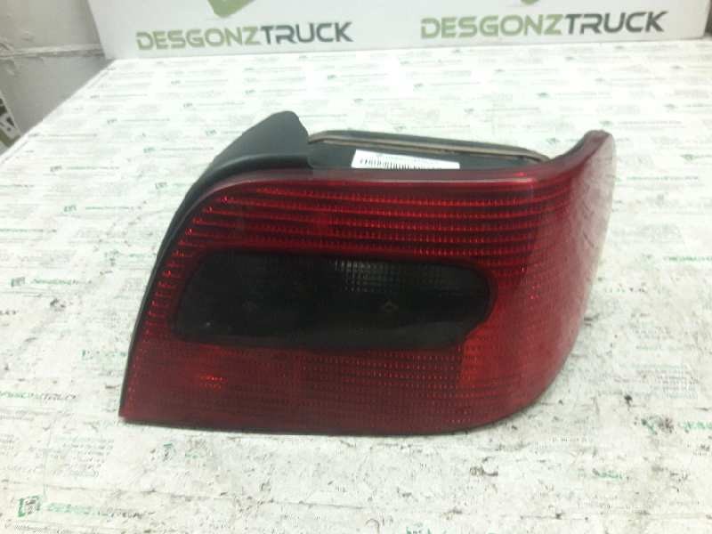 Recambio de piloto trasero derecho para citroën xsara berlina 1.9 td sx referencia OEM IAM   