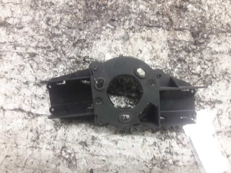 Recambio de soporte para citroën saxo 1.0 tonic ii referencia OEM IAM 61557109  