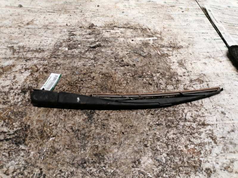 Recambio de brazo limpia trasero para citroën saxo 1.5 d sx referencia OEM IAM   