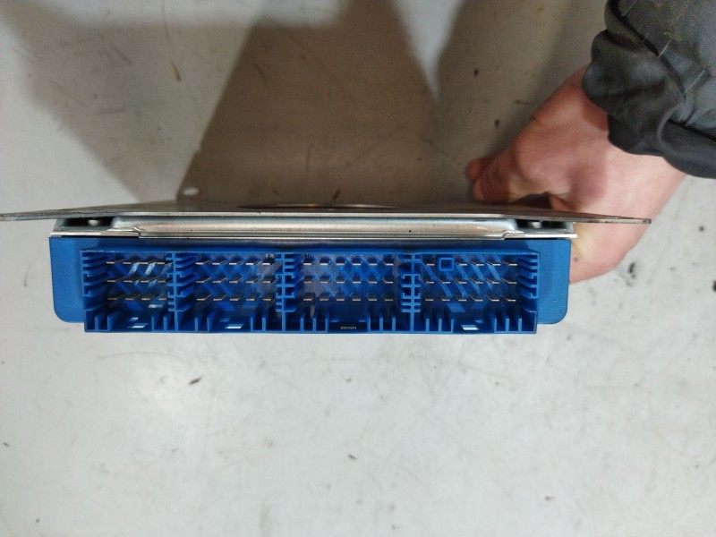 Recambio de modulo electronico para volvo trucks b12b referencia OEM IAM 20589475 0486106063 CENTRALITA EBS