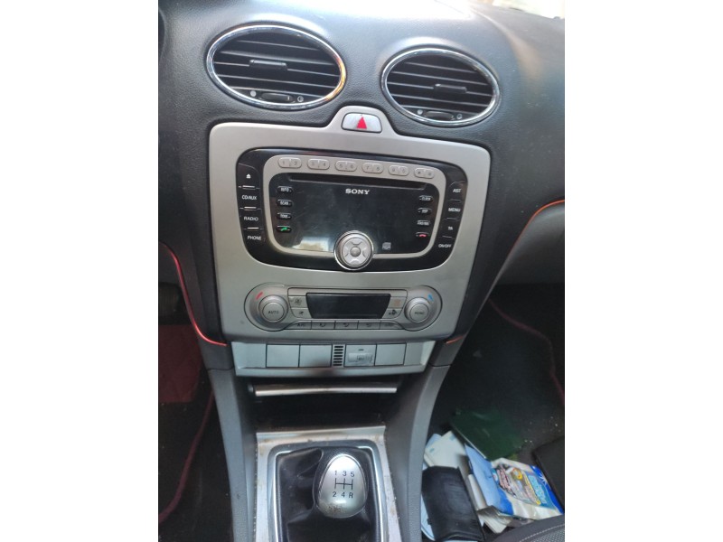 ford focus berlina (cap) del año 2008