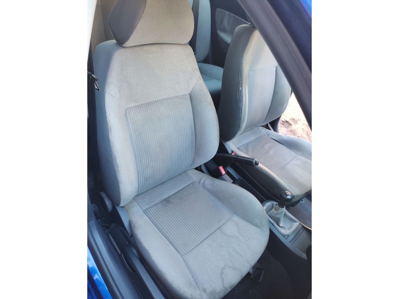 seat ibiza iii (6l1) del año 2002