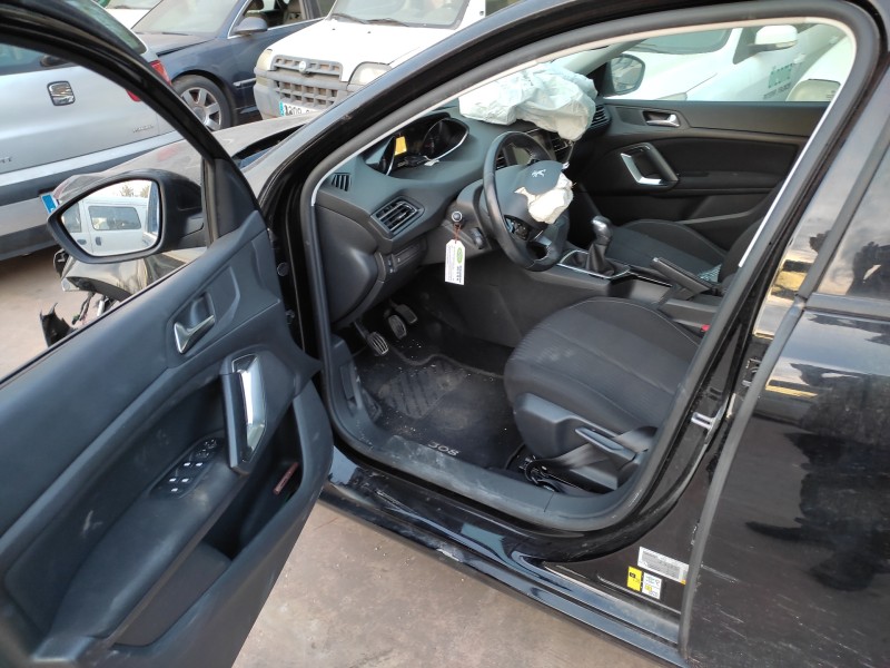 peugeot 308 del año 2014