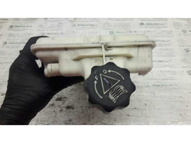 Recambio de deposito expansion para peugeot 206 berlina xt referencia OEM IAM 9625010980  