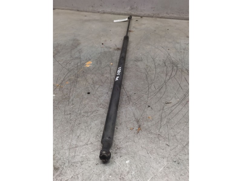 Recambio de amortiguadores maletero / porton para renault kangoo dynamique referencia OEM IAM 8200497806  610N