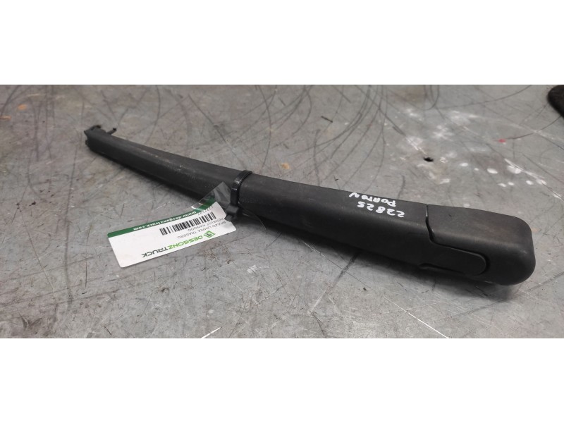 Recambio de brazo limpia trasero para renault kangoo dynamique referencia OEM IAM   