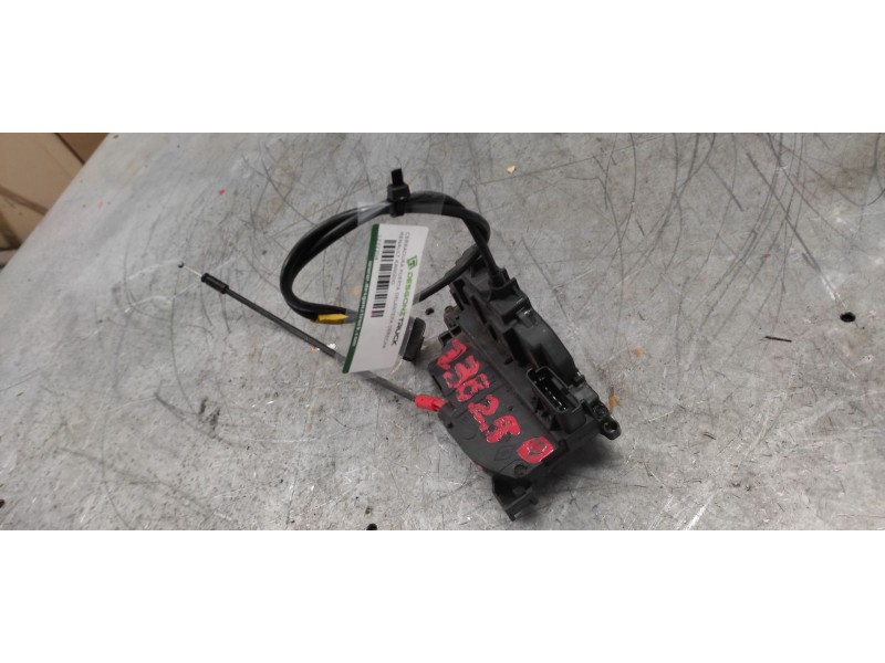 Recambio de cerradura puerta delantera derecha para renault kangoo dynamique referencia OEM IAM  6 PINS 