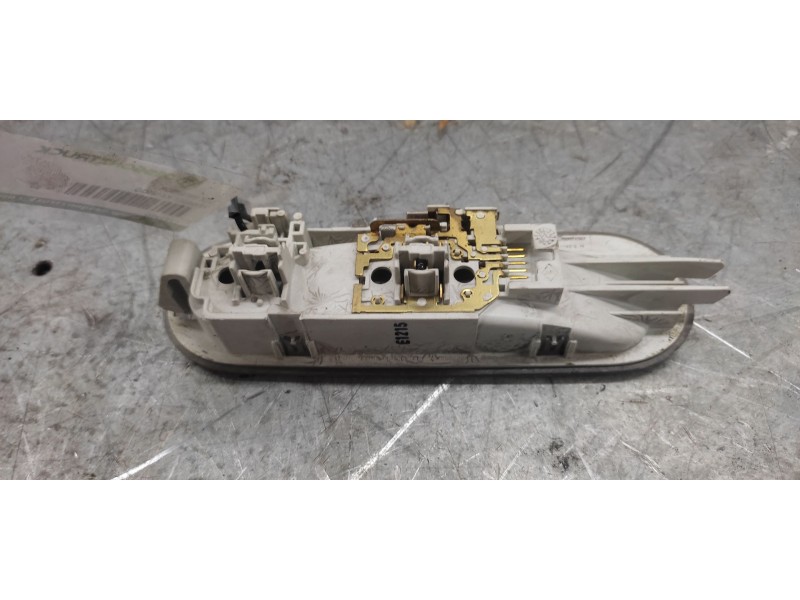 Recambio de luz interior para renault kangoo dynamique referencia OEM IAM   