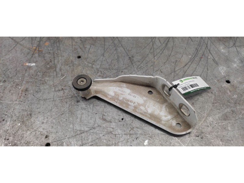 Recambio de bisagra puerta corredera para renault kangoo dynamique referencia OEM IAM 497626D  DERECHA