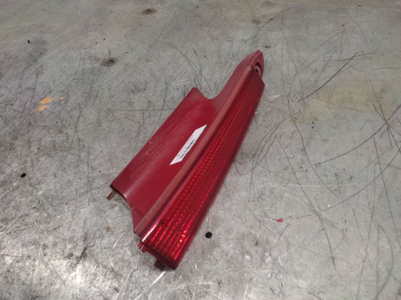 Recambio de catadioptrico trasero derecho para citroën c4 berlina collection referencia OEM IAM   
