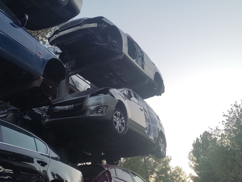 peugeot 5008 del año 2015