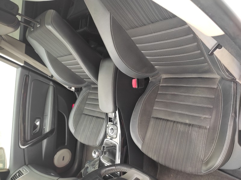 renault laguna grandtour iii del año 2004