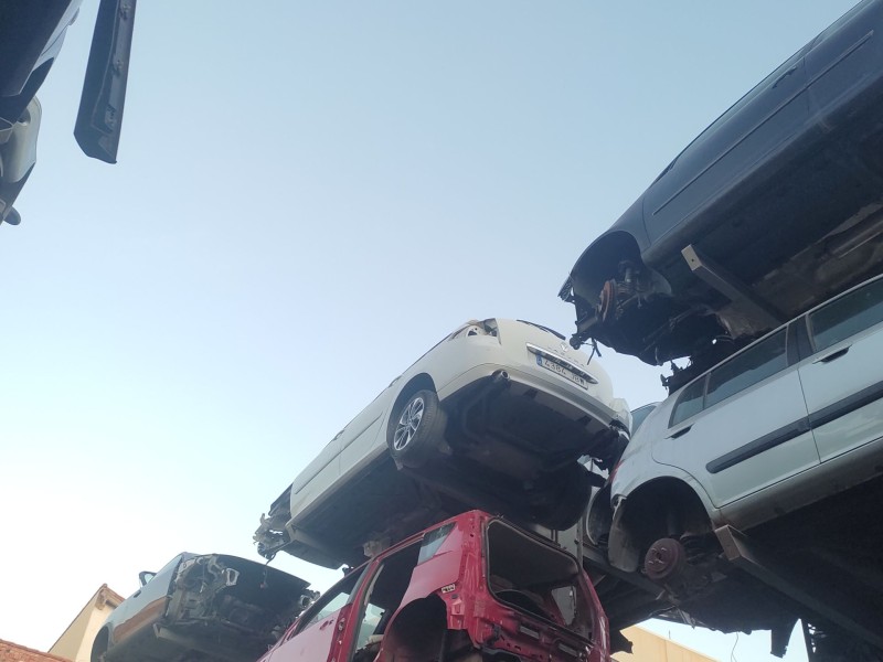 renault laguna grandtour iii del año 2004