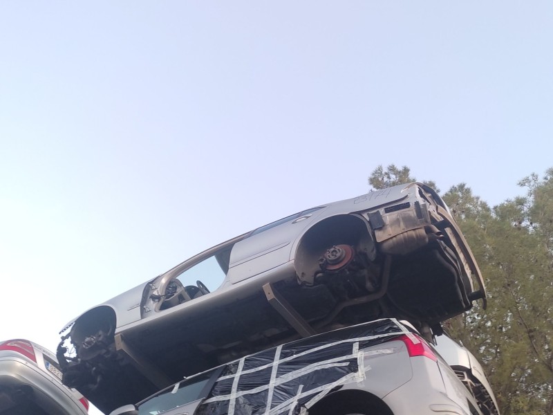 mercedes-benz clase e (w211) berlina del año 2005