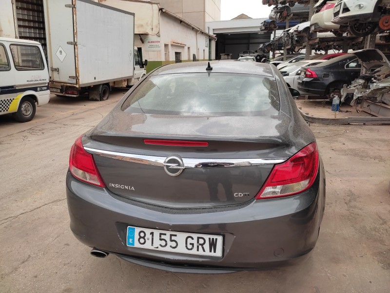 opel insignia berlina del año 2009