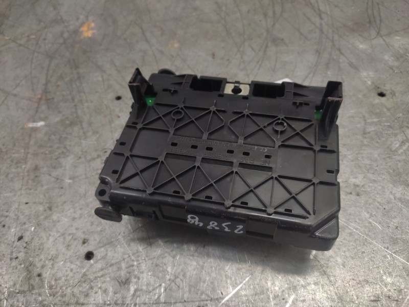 Recambio de caja reles / fusibles para peugeot partner (s2) rancho plus referencia OEM IAM 9650618480 BSM u118470003l