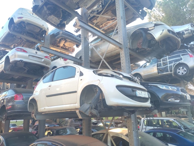 peugeot 107 del año 2008