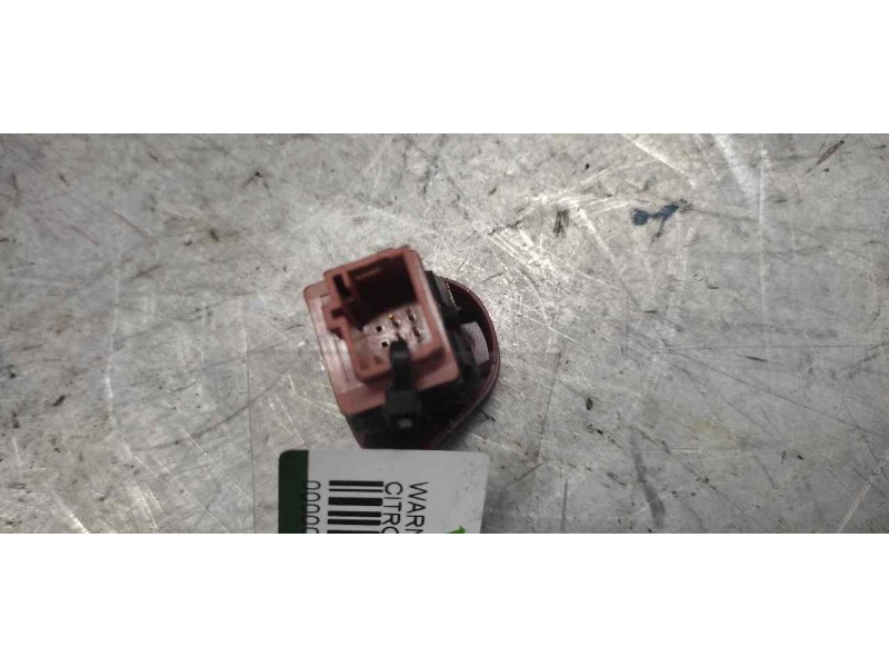 Recambio de warning para citroën c3 hdi 70 furio referencia OEM IAM   4 PINS