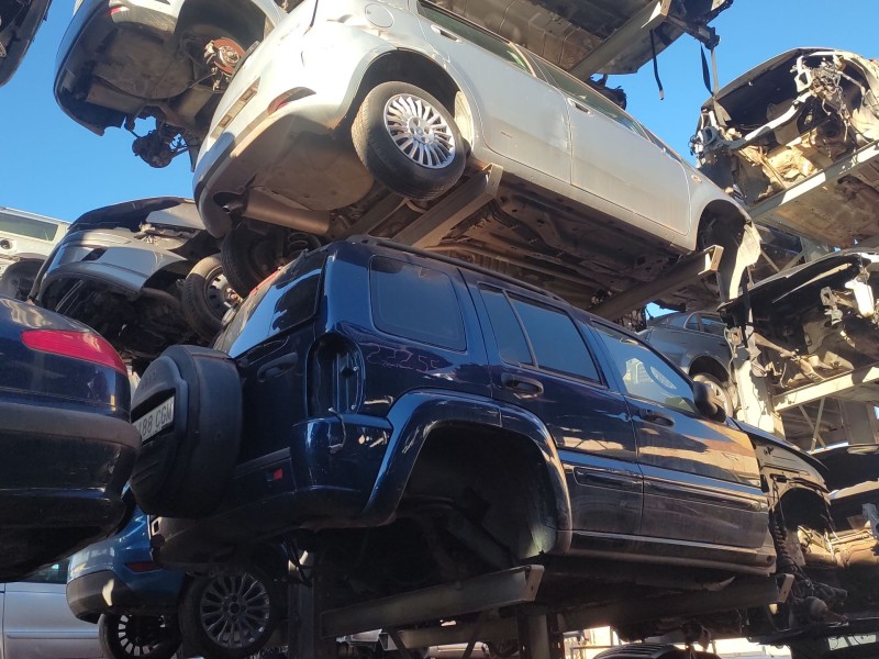 chrysler jeep cherokee (kj) del año 2002