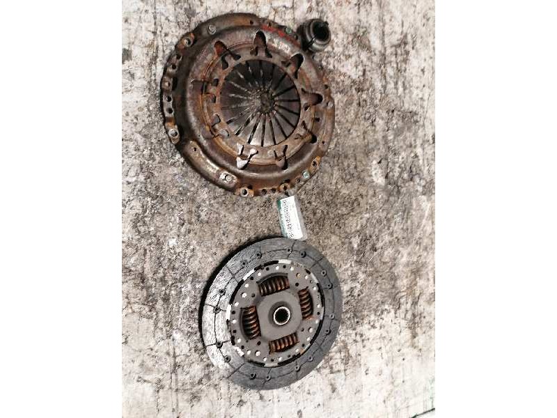 Recambio de kit embrague para citroën c4 berlina collection referencia OEM IAM 9670270080  
