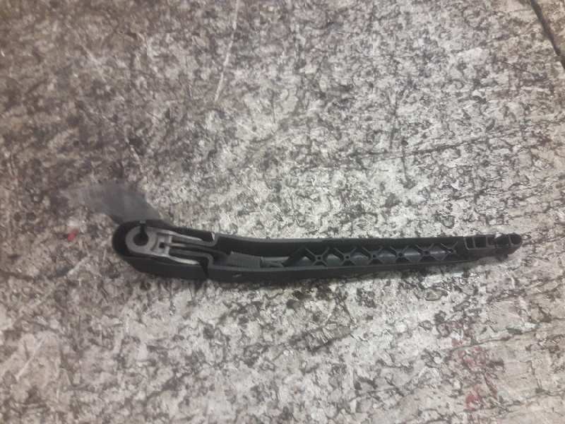 Recambio de brazo limpia trasero para citroën c4 berlina collection referencia OEM IAM   