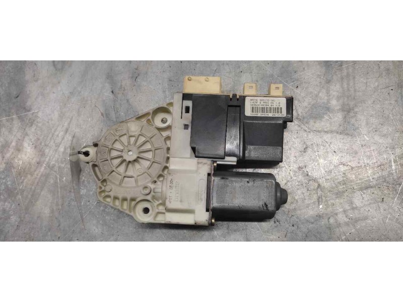 Recambio de motor elevalunas delantero derecho para citroën c5 berlina referencia OEM IAM 985172101  