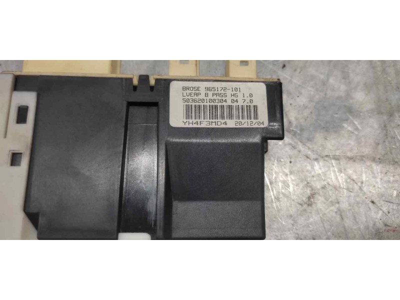 Recambio de motor elevalunas delantero derecho para citroën c5 berlina referencia OEM IAM 985172101  