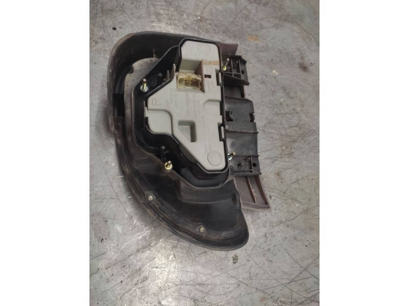 Recambio de piloto trasero derecho para mazda 121 (db) chic referencia OEM IAM   