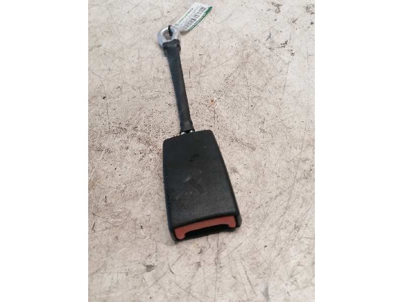 Recambio de enganche de cinturon derecho para citroën jumper pritsche referencia OEM IAM 620162800B  