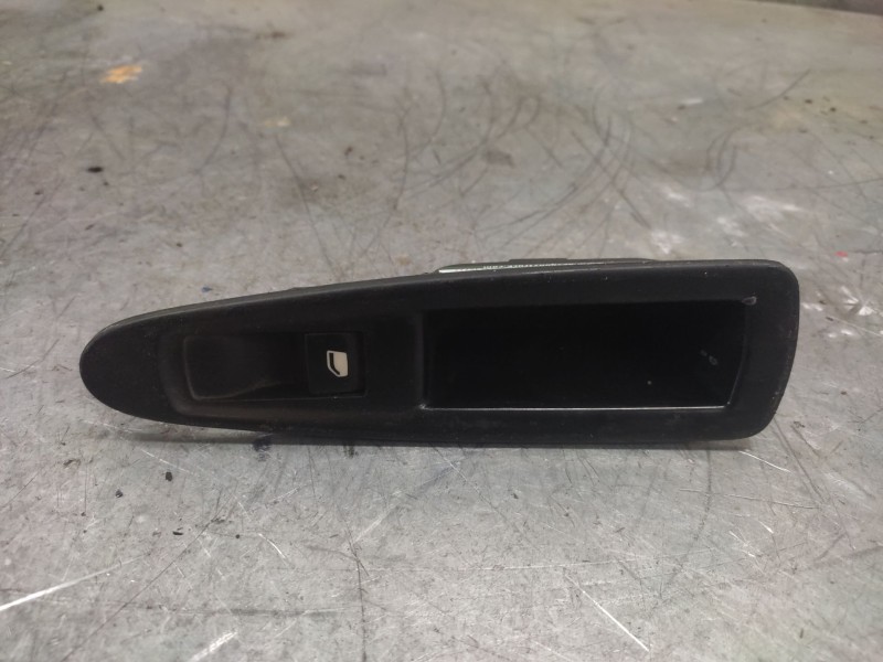 Recambio de mando elevalunas trasero derecho para citroën c4 berlina collection referencia OEM IAM 9649636777  