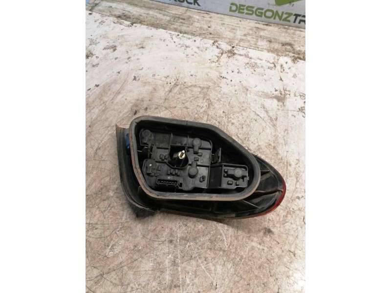 Recambio de piloto trasero derecho para citroën xsara berlina 1.6 attraction referencia OEM IAM   6 PINS