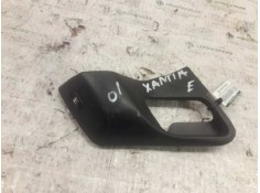 Recambio de mando elevalunas delantero derecho para citroën xantia berlina 1.6 sx referencia OEM IAM 9613057377 5 PINS 