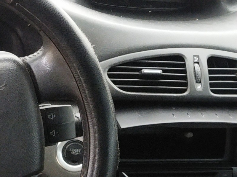 renault laguna (b56) del año 2000