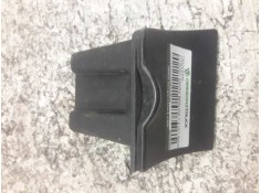 Recambio de cenicero para citroën xsara berlina 1.4 hdi satisfaction referencia OEM IAM 9638400477  