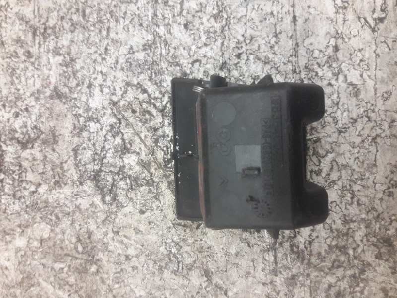 Recambio de cenicero para citroën xsara berlina 1.4 hdi satisfaction referencia OEM IAM 9638400477  