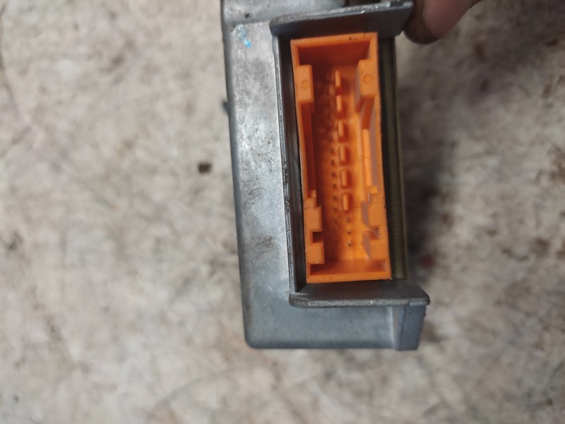 Recambio de centralita airbag para citroën xsara berlina 1.9 diesel referencia OEM IAM 9633621380 550535300 