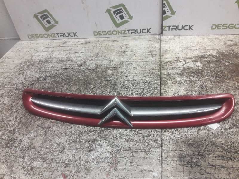 Recambio de rejilla delantera central para citroën xsara picasso 1.8 16v referencia OEM IAM 9632099177  