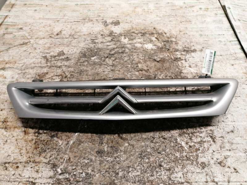 Recambio de rejilla delantera para citroën xsara berlina 1.9td attraction referencia OEM IAM   