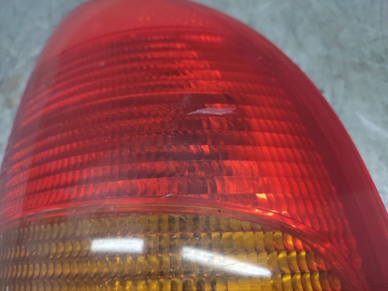 Recambio de piloto trasero derecho para opel corsa b swing referencia OEM IAM   