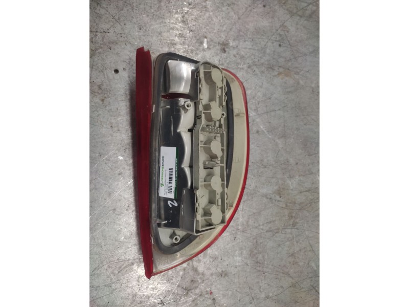 Recambio de piloto trasero derecho para opel corsa b swing referencia OEM IAM   