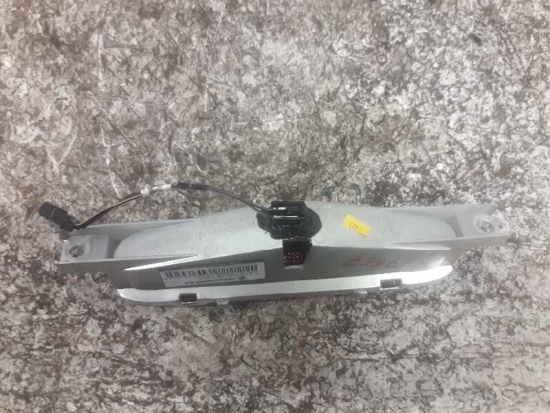Recambio de luz central de freno para chrysler stratus berlina (ja) 2.5 cat referencia OEM IAM 04630234  